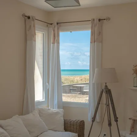 Villa Bord De Pour 10 Personnes Portbail