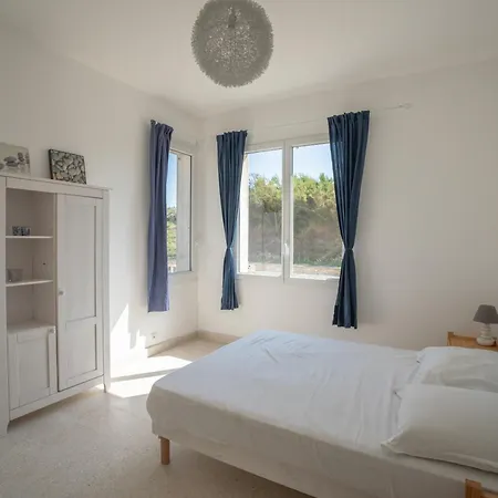 Villa Bord De Pour 10 Personnes Portbail